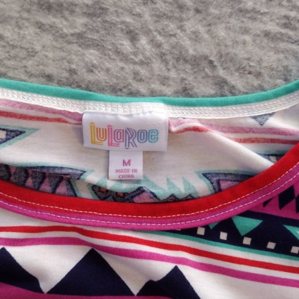 LulaRoe Patterned Tunic - Picture 3 of 4